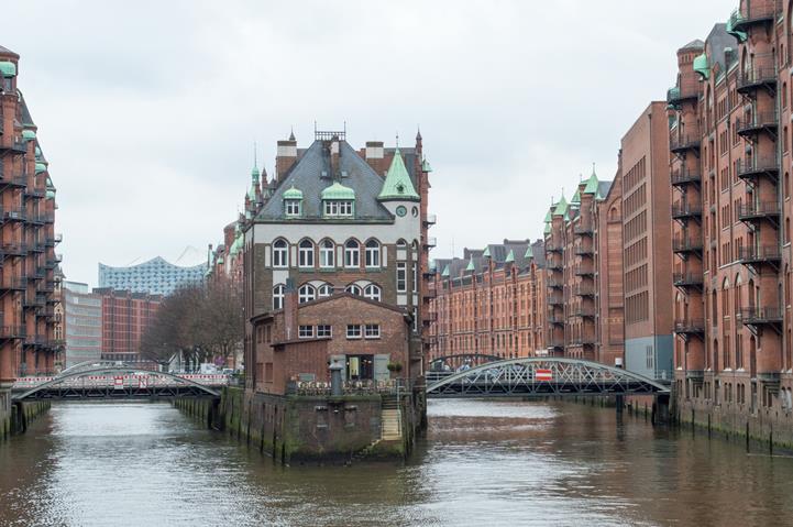 Hamburg - adventurousfigs.com